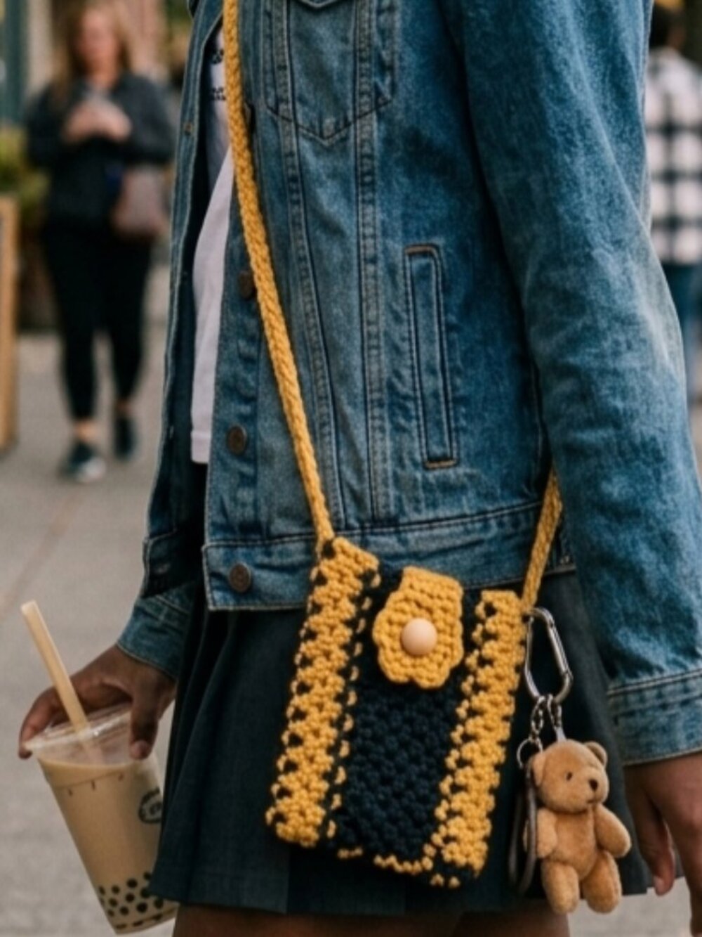 Crochet Crossbody Phone Bag - Picture 3 of 4